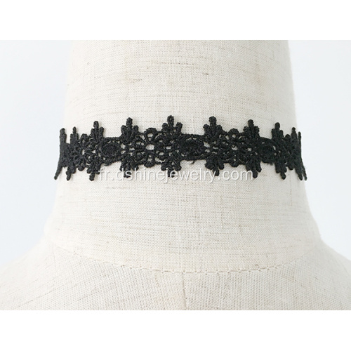 Fleur noir Choker eau Soluble dentelle collier avec pendentif